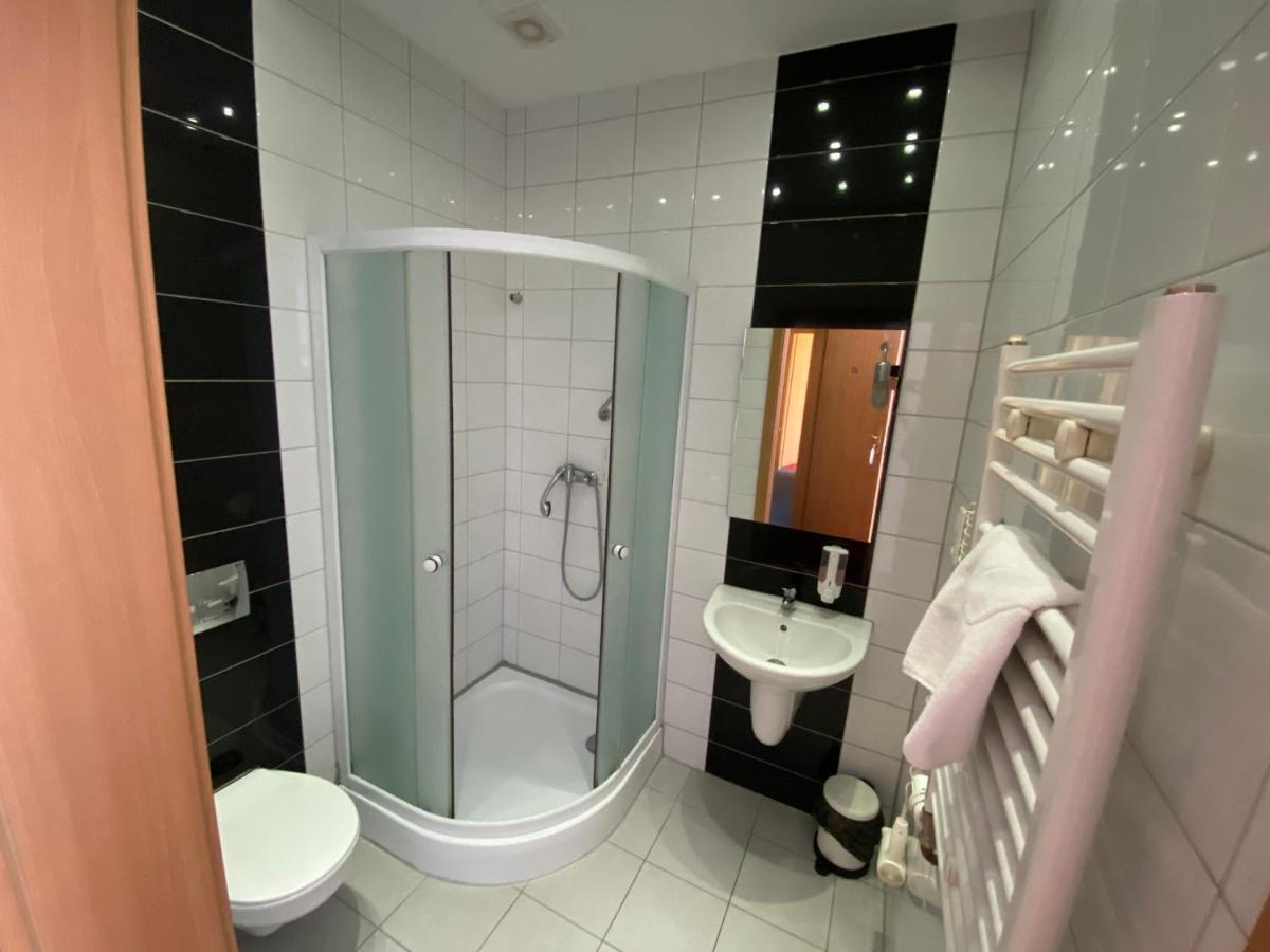 Hotel Tequila Miedzyrzecz Luaran gambar
